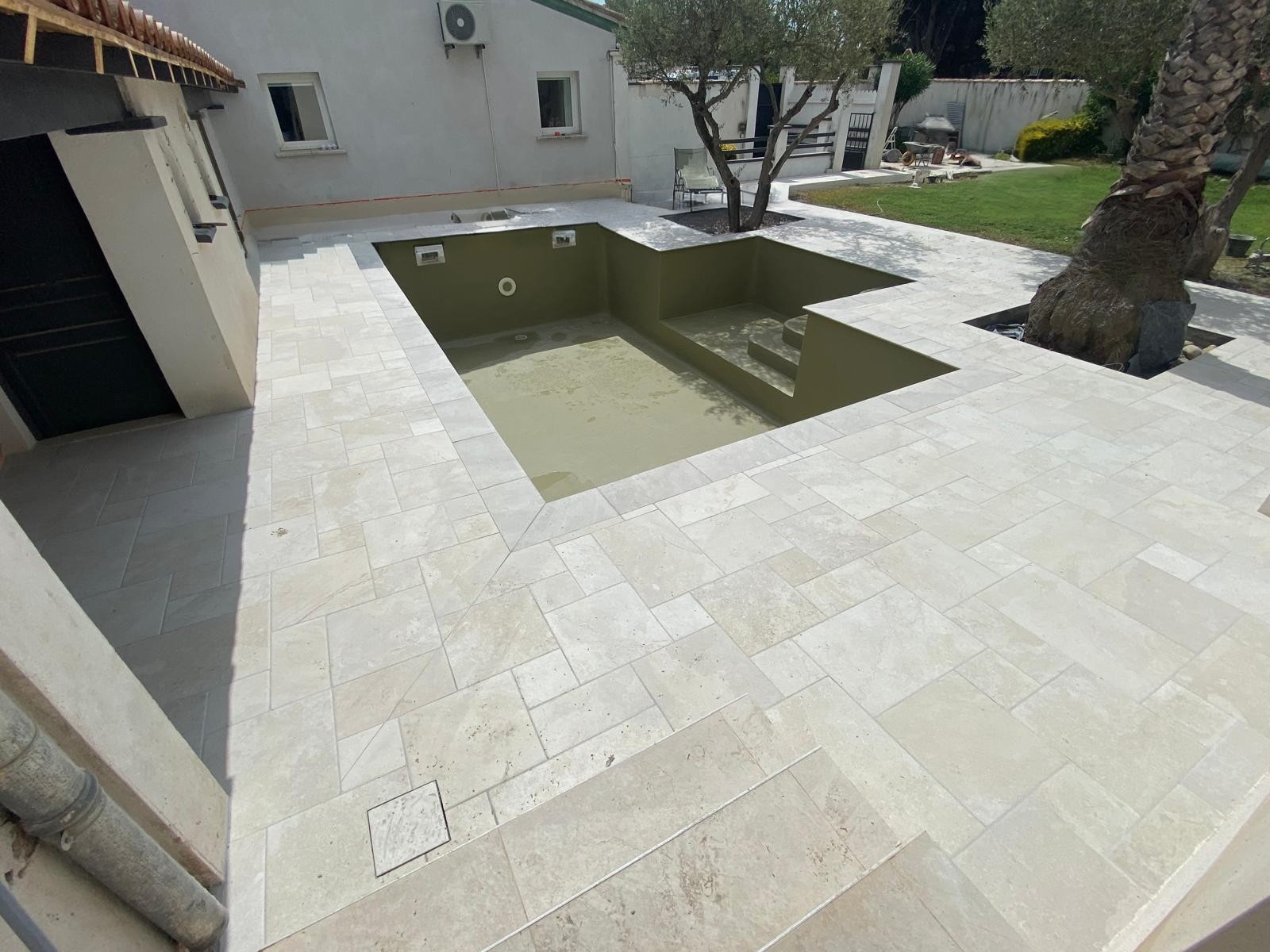 Dallage aménagement extérieur Aigues Mortes 2